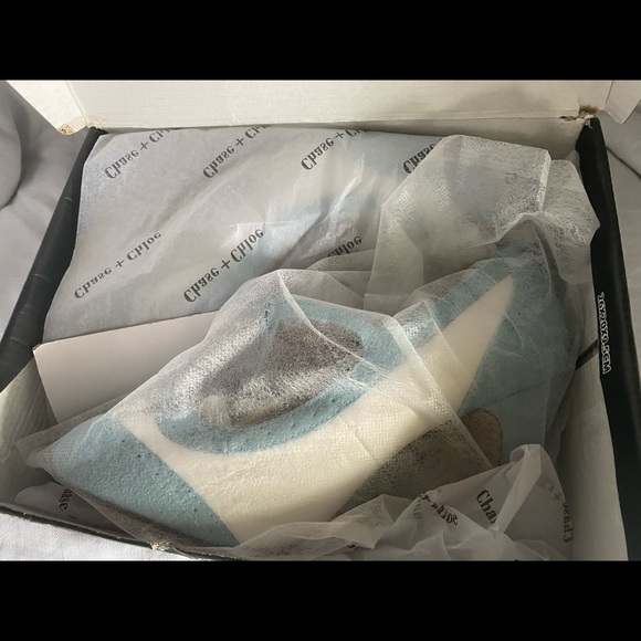 Shoes - Picture 4 of 4